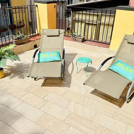 Flo' בית הארחה נאפולי