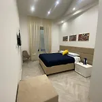 Flo' 4* Nápoles