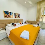 Flo' 4* Nápoles