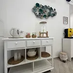 Pensión Flo' Nápoles