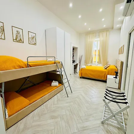 Flo' Guest house Naples
